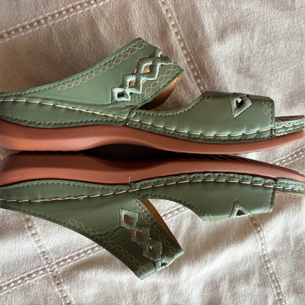 Sage Green Embroidered Comfort Slide Sandals - Size 39 (US 8-8.5) - Picture 3 of 3